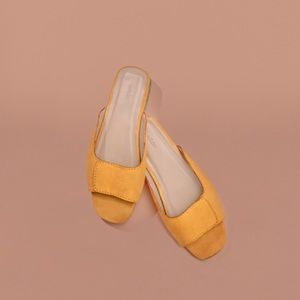 Wilder Maude Slides Marigold Yellow Nubuck Leather Size 8